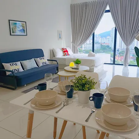 Rooftop Pool, Up To 8 Pax, 2 Bedrooms, 2 Bathrooms, 2 Car Parks By Star Home George Town Exterior photo