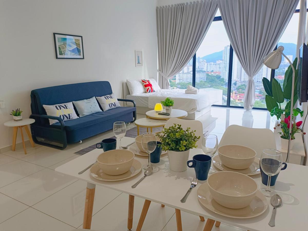 Apartment Rooftop Pool, Up To 8 Pax, 2 Bedrooms, 2 Bathrooms, 2 Car Parks By Star *
